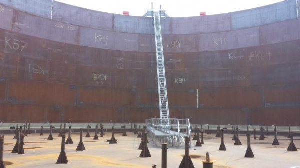 Industrial Tanks & Storage