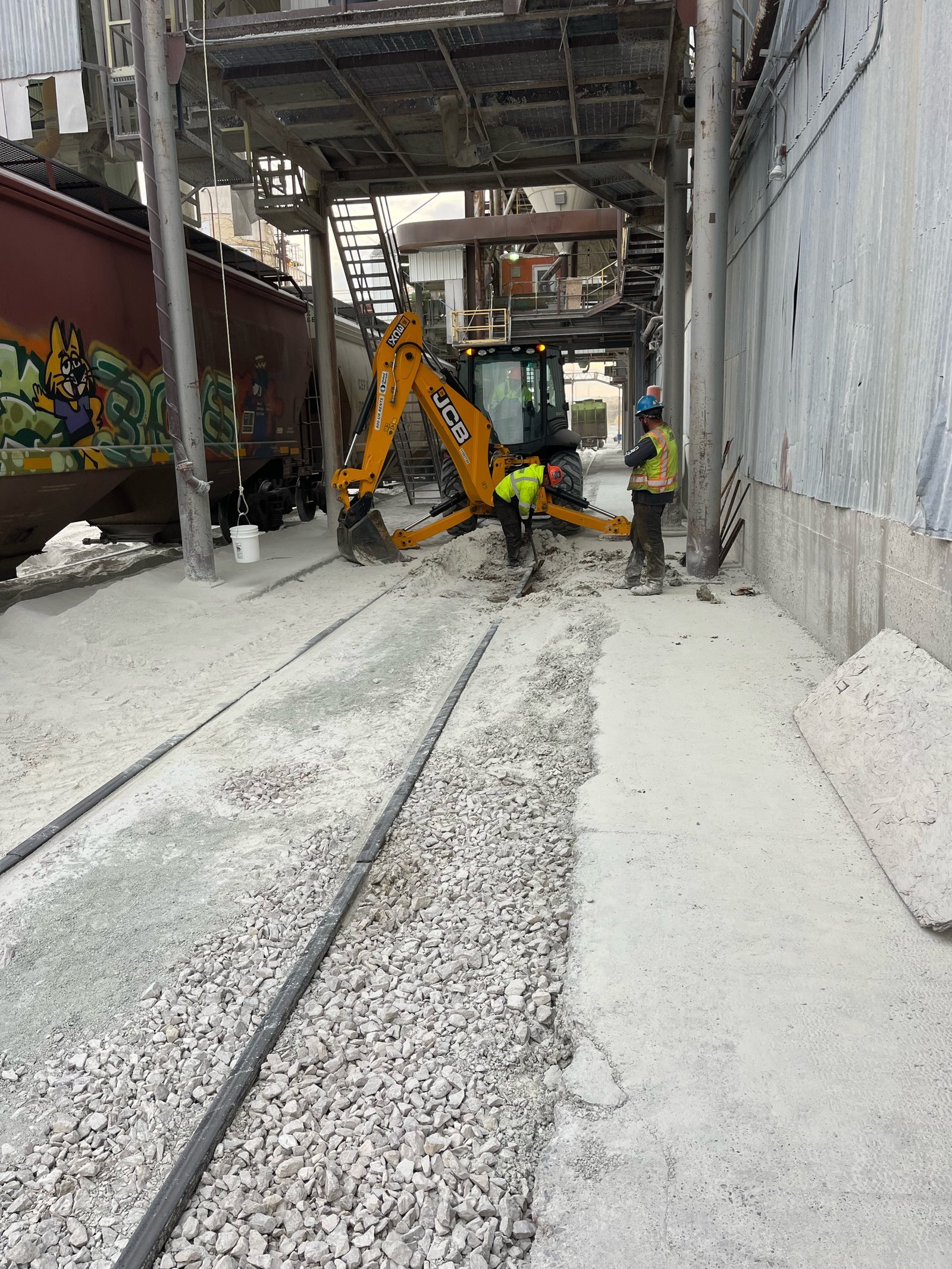 Mining & Aggregates — Railroad services
