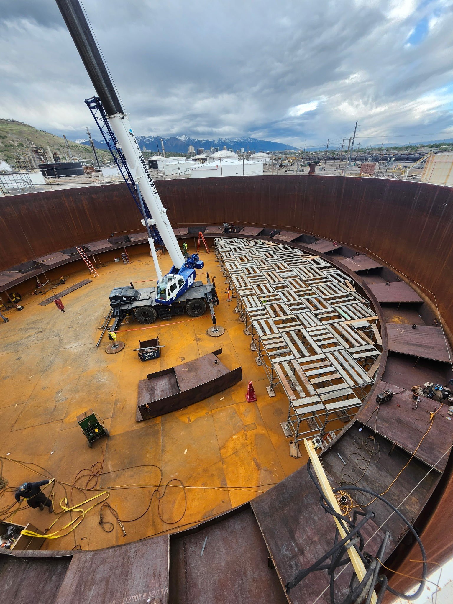 Oil, Gas & Chemical — Tank fabrication and erection